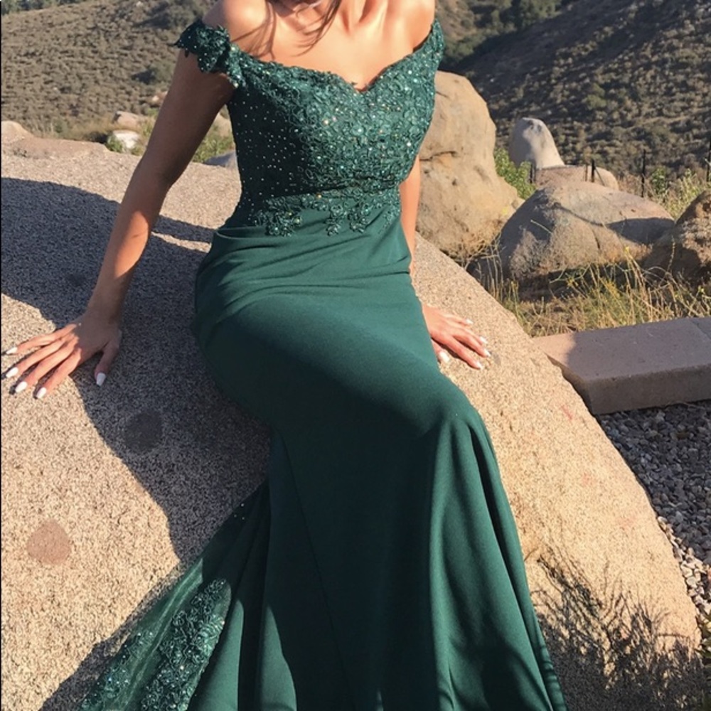 Green mermaid style prom dress